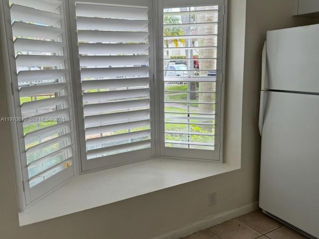 Home for rent at 706 NW 108 TE - photo 7455256