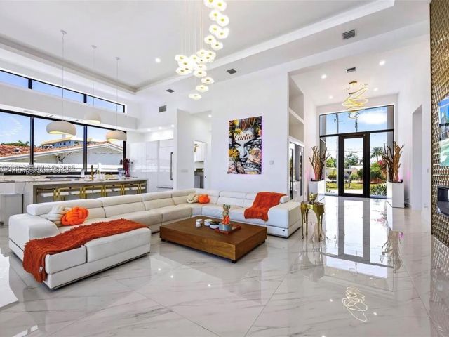 Home for sale at 2225 NE 19th St - photo 7483443