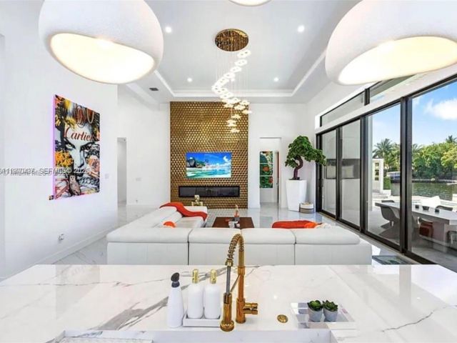 Home for sale at 2225 NE 19th St - photo 7483449