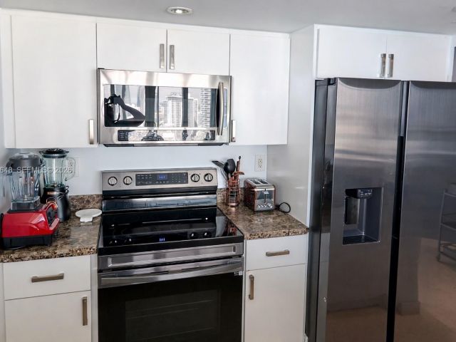 Apartment for rent  Unit #3334 - photo 7496158