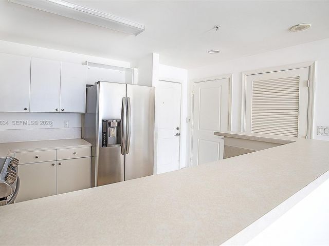 Apartment for rent  Unit #1408 - photo 7453573