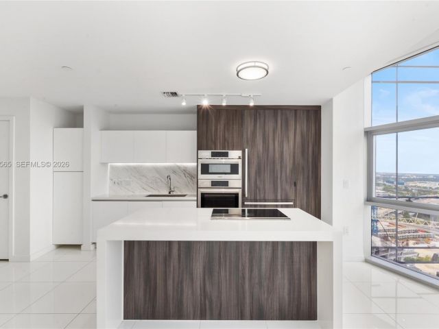 Apartment for sale  Unit #3202 - photo 7488204