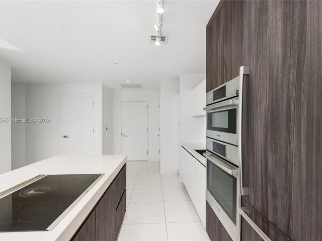 Apartment for sale  Unit #3202 - photo 7488212