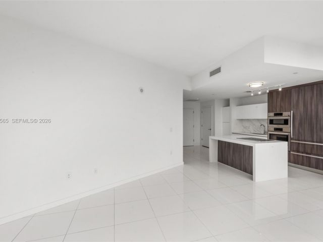 Apartment for sale  Unit #3202 - photo 7488214