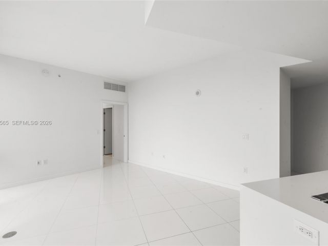 Apartment for sale  Unit #3202 - photo 7488215