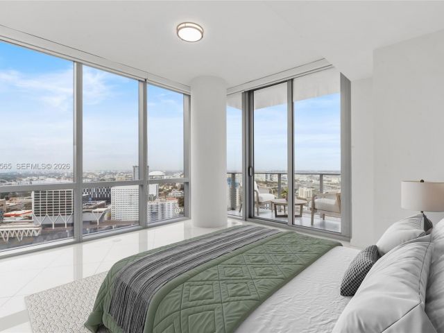 Apartment for sale  Unit #3202 - photo 7488218