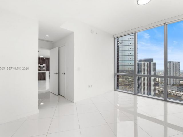 Apartment for sale  Unit #3202 - photo 7488220