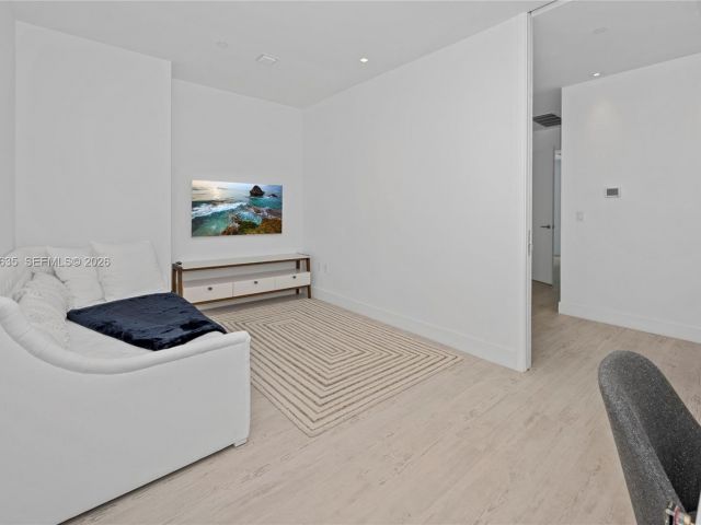 Apartment for sale  Unit #1201 - photo 7498146