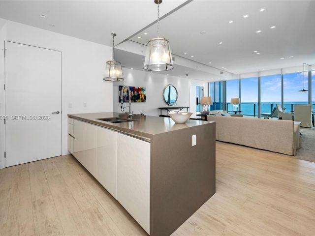 Apartment for sale  Unit #1201 - photo 7498150