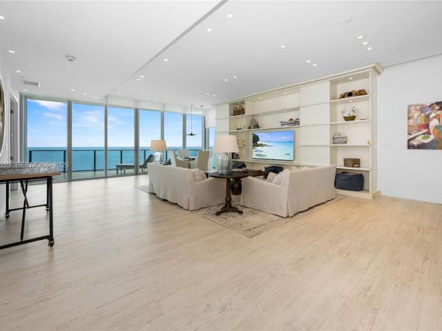 Apartment for sale  Unit #1201 - photo 7498151