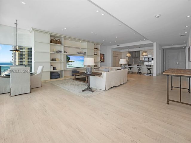 Apartment for sale  Unit #1201 - photo 7498154