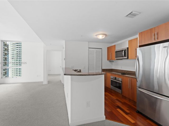 Apartment for sale  Unit #T-2602 - photo 7496376