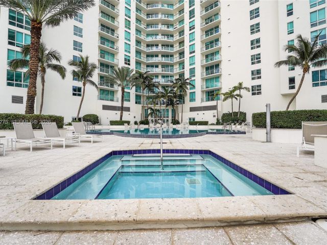 Apartment for sale  Unit #T-2602 - photo 7496390