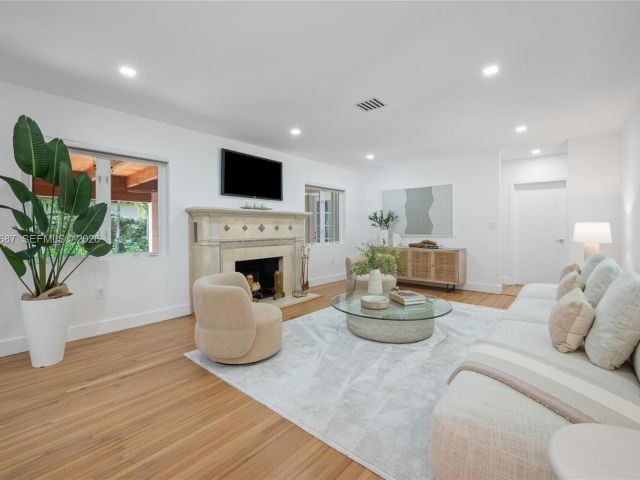 Home for sale at 5211 Granada Blvd - photo 7471422