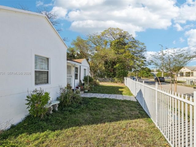 Home for sale at 6402 NW 8th Ave - photo 7464348