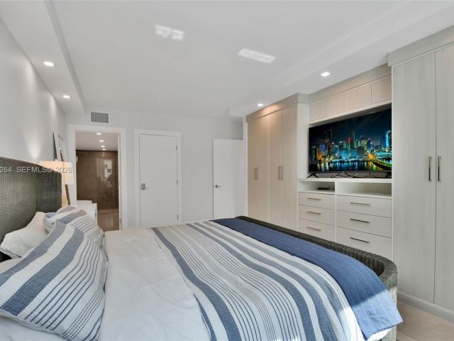 Apartment for sale  Unit #303 - photo 7510216