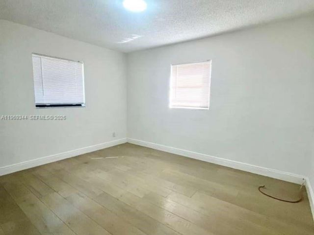 Home for rent at 4924 SW 44 AV - photo 7483716
