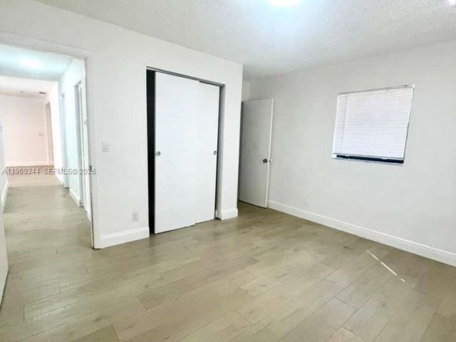 Home for rent at 4924 SW 44 AV - photo 7483721