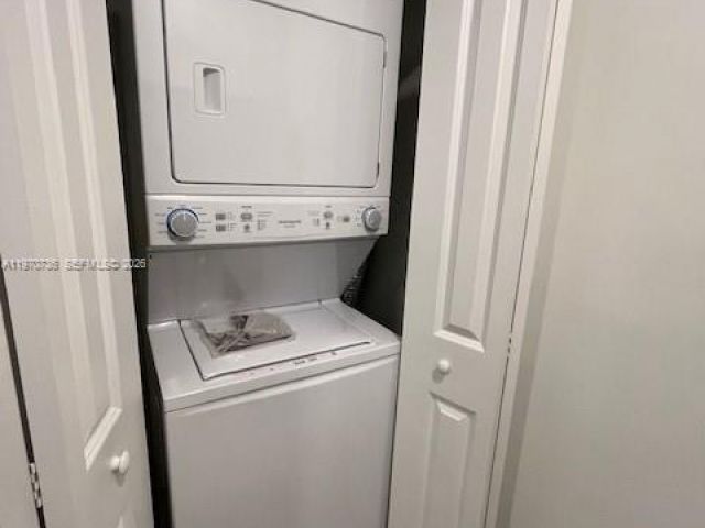 Home for rent at 2526 Pierce St 12 - photo 7474519