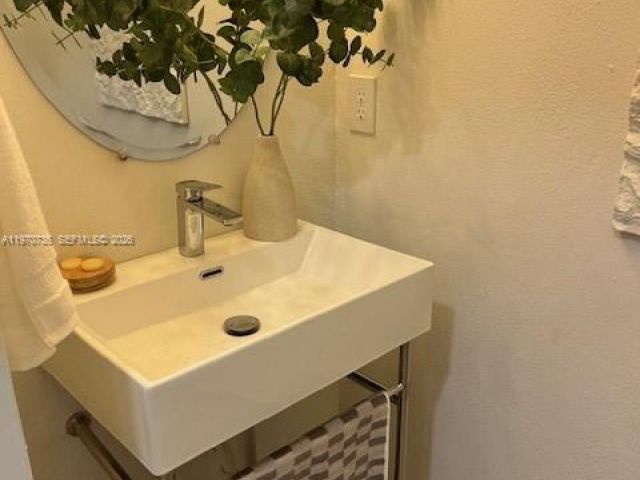 Home for rent at 2526 Pierce St 12 - photo 7474523