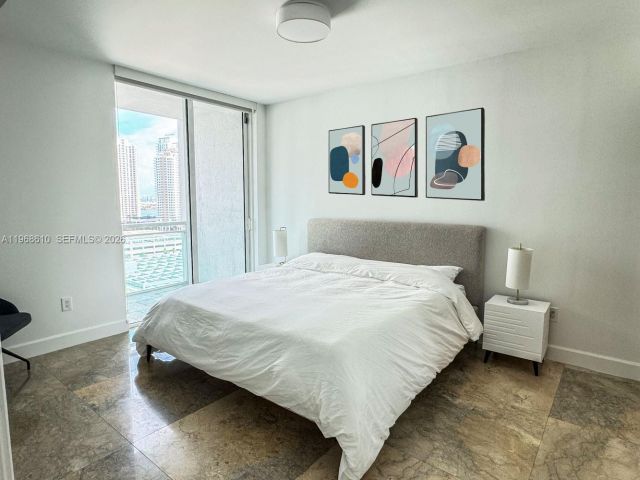 Apartment for rent  Unit #1504 - photo 7461559