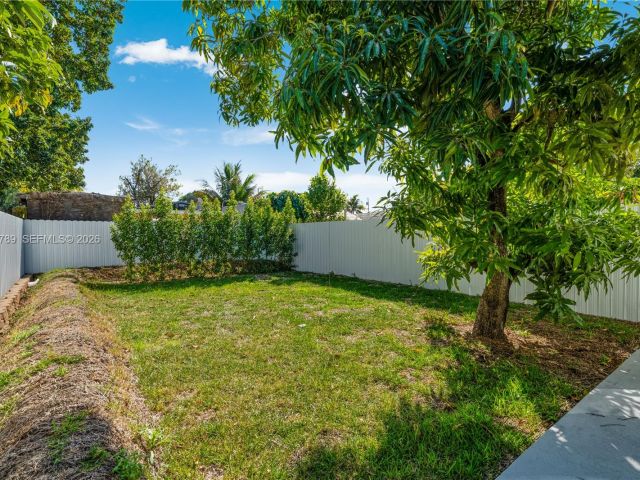 Home for sale at 2936 NW 27th St - photo 7528403