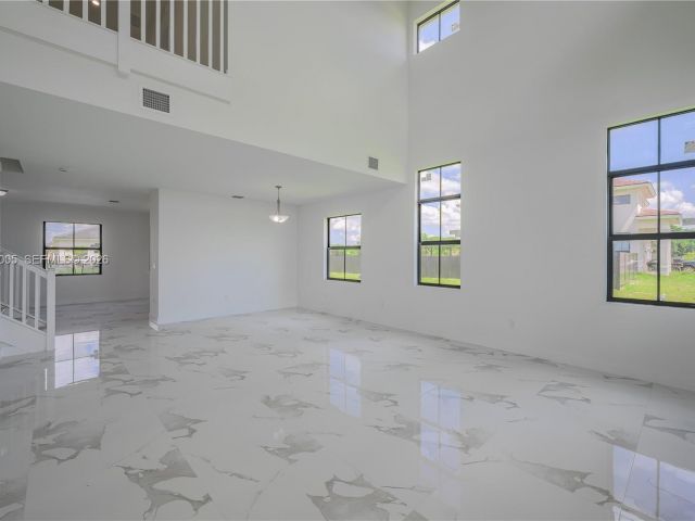 Home for rent at 32242 SW 194th Ave - - photo 7493075