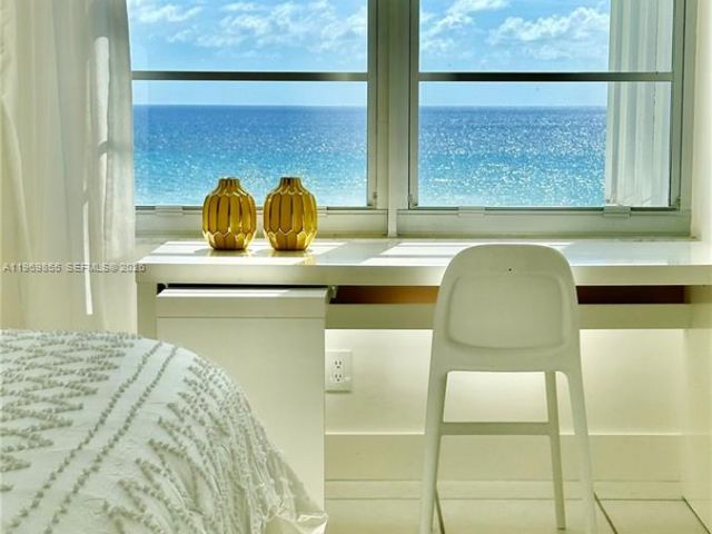 Apartment for rent  Unit #1017 - photo 7504609