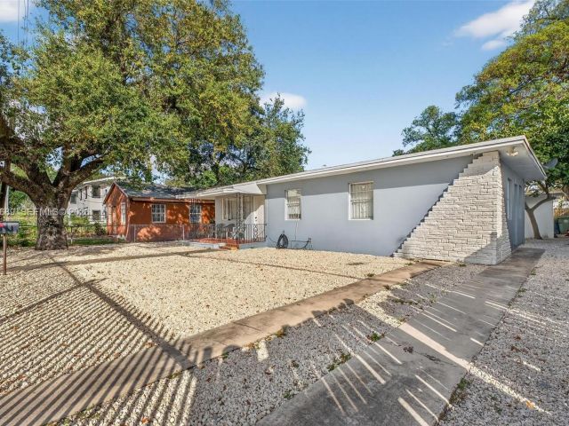 Home for sale at 2741 NW 43rd Ter - photo 7524537