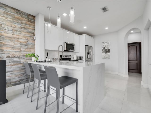 Home for rent at 11261 NW 55th Ln - photo 7517144