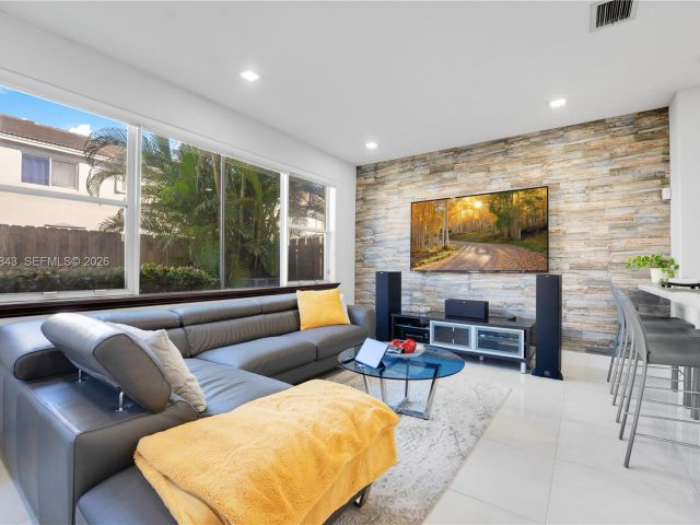 Home for rent at 11261 NW 55th Ln - photo 7517146