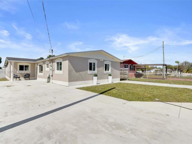 Home for sale at 17110 NW 19th Ave - photo 7516507