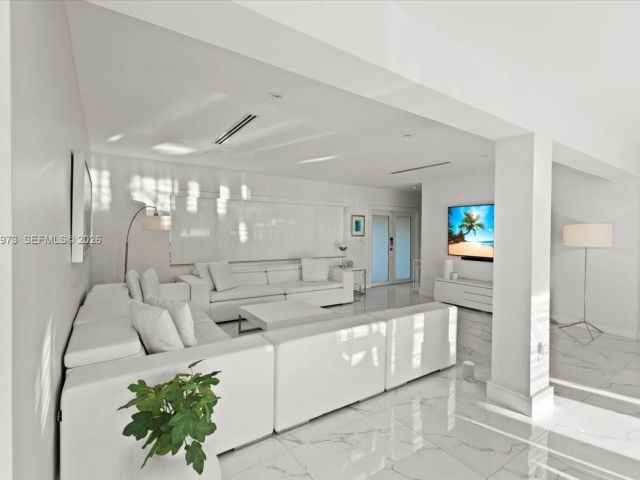 Home for rent at 12930 Oleander Rd - photo 7475125