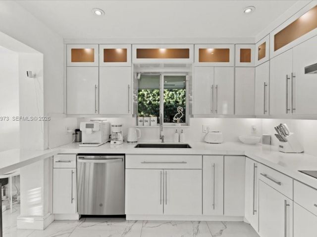 Home for rent at 12930 Oleander Rd - photo 7475132