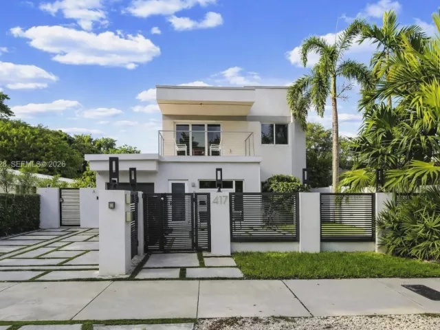 7-bedroom home for sale in Fort Lauderdale - 417 SW 15th St - MondialRealty