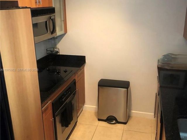 Apartment for rent  Unit #2016 - photo 7487105