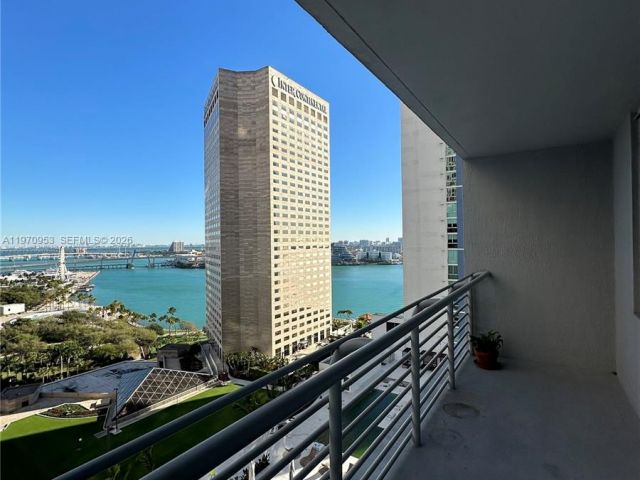 Apartment for rent  Unit #2016 - photo 7487110