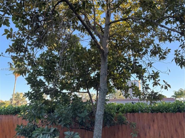 Home for rent at 470 NE 127th St - photo 7475659