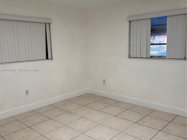 Home for rent at 470 NE 127th St - photo 7475672