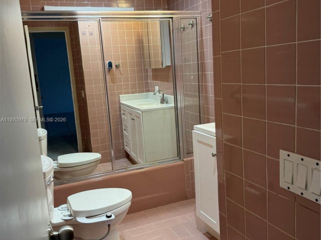 Home for rent at 470 NE 127th St - photo 7475674