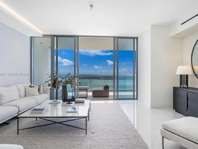 Apartment for rent  Unit #2003 - photo 7490352