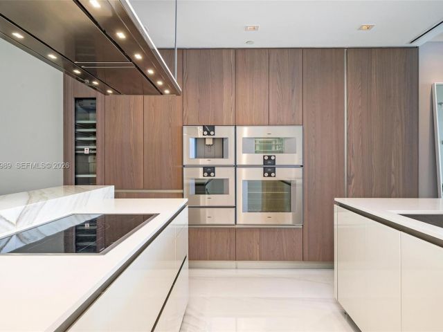 Apartment for rent  Unit #2003 - photo 7490360