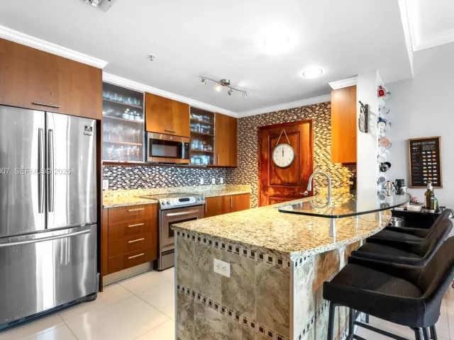 2-bedroom condo for sale in Hallandale Beach - 1945 S Ocean Dr 2209 - MondialRealty