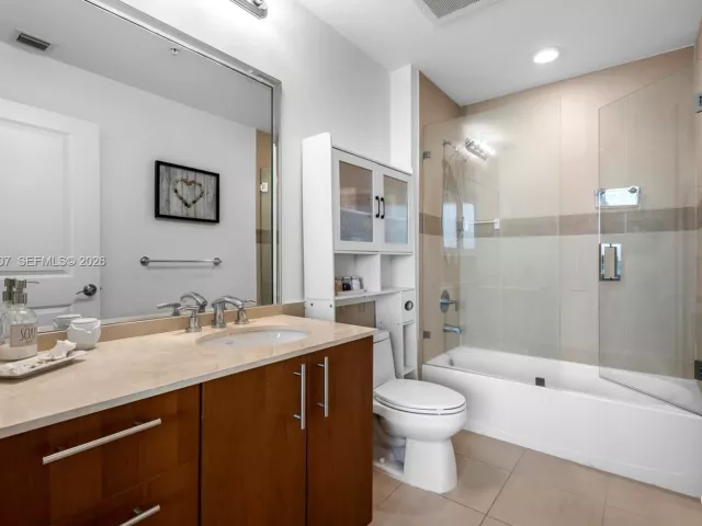 2-bedroom condo for sale in Hallandale Beach - 1945 S Ocean Dr 2209 - MondialRealty