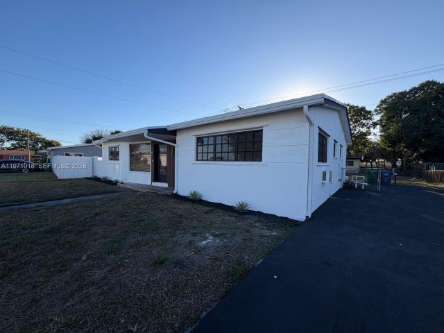 Home for sale at 18712 NW 23rd Ct - photo 7535110