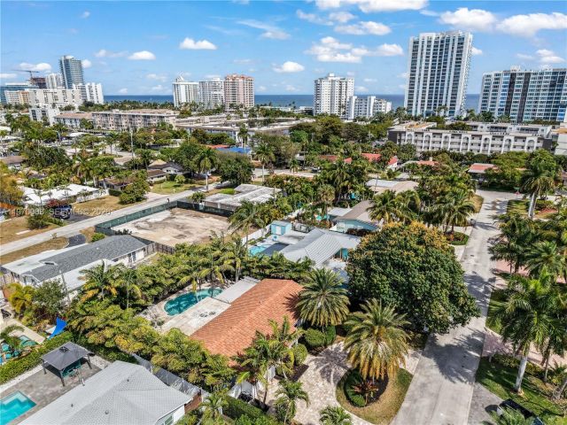 Home for sale at 2037 Windward Dr - photo 7466914