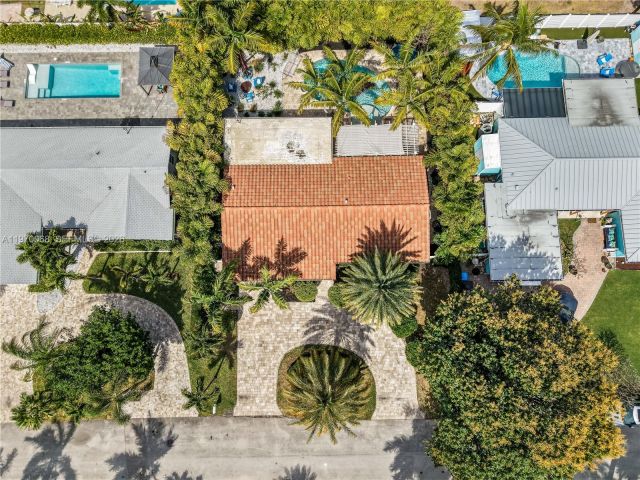 Home for sale at 2037 Windward Dr - photo 7466916