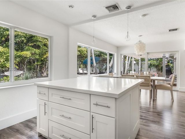 Home for sale at 2037 Windward Dr - photo 7466920