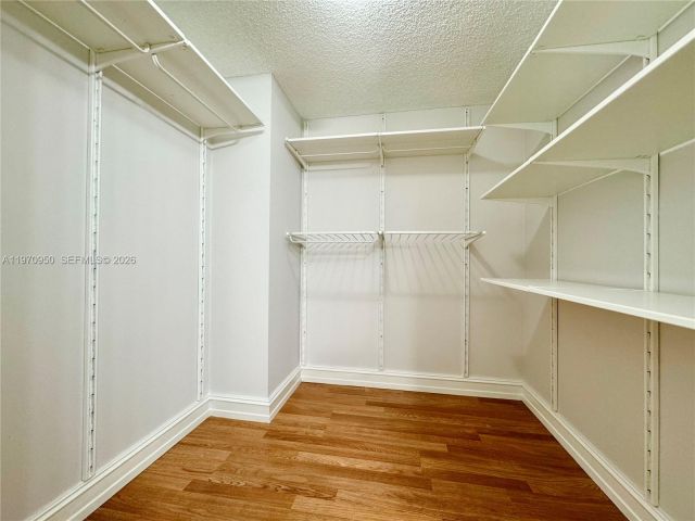 Apartment for sale  Unit #1205 - photo 7495385