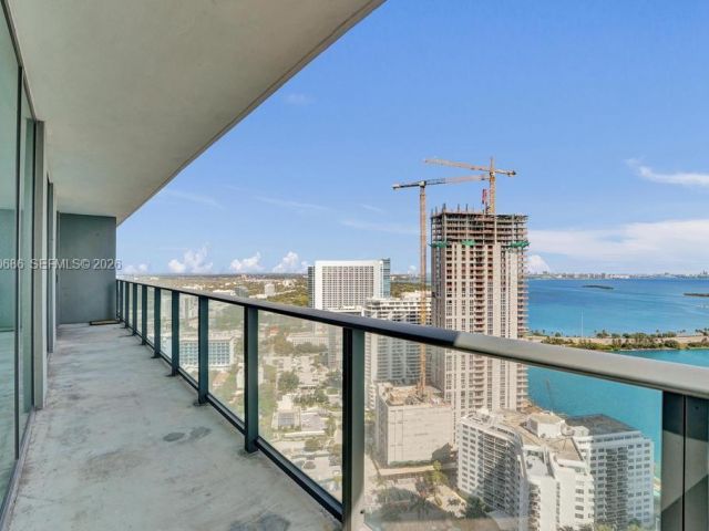 Apartment for sale  Unit #3306 - photo 7494286